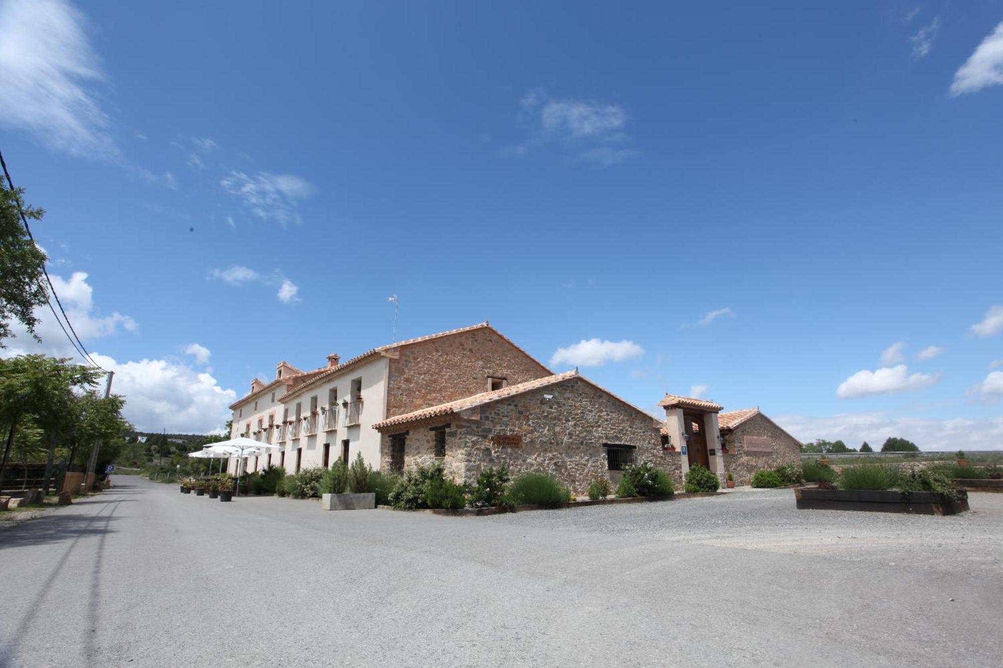 Hotel La Fonda De La Estacion La Puebla De Valverde Εξωτερικό φωτογραφία